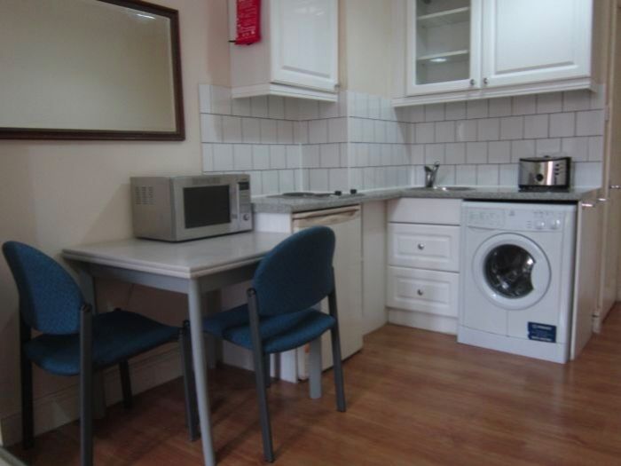 1 Bedroom Studio To Rent In Hammersmith Road, London, W14