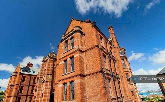 3 Bedroom Flat To Rent In Gibson House, Wallasey, CH44