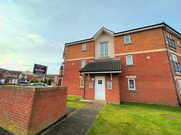2 Bedroom Flat To Rent In Foster Drive, St James Village, Gateshead, NE8