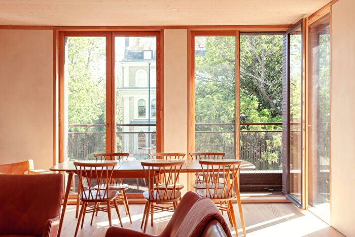 2 Bedroom Flat For Sale In Villa Fontaine, Sydenham Hill, London, SE26