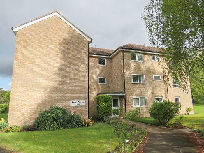 1 Bedroom Flat To Rent In Rushburn, Wooburn Green, HP10