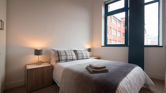 2 Bedroom Apartment To Rent In Dale Street, Piccadilly Lofts, M1