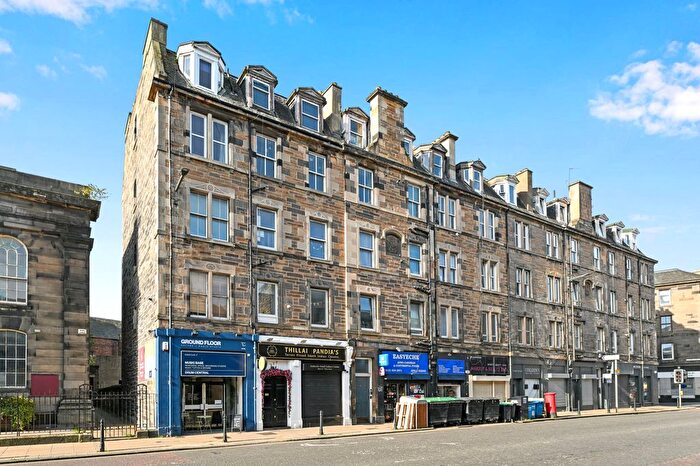 2 Bedroom Flat For Sale In / Great Junction Street, Leith, Edinburgh, EH6