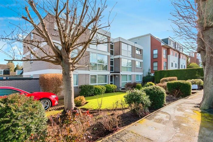 2 Bedroom Flat To Rent In Avenue Road, Wolverhampton, West Midlands, WV3