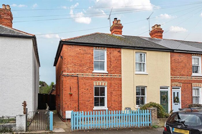 2 Bedroom End Of Terrace House For Sale In Powney Road, St Mark's, Maidenhead, SL6