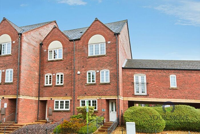 4 Bedroom End Of Terrace House For Sale In Anglesey Road, Burton-On-Trent, Staffordshire, DE14