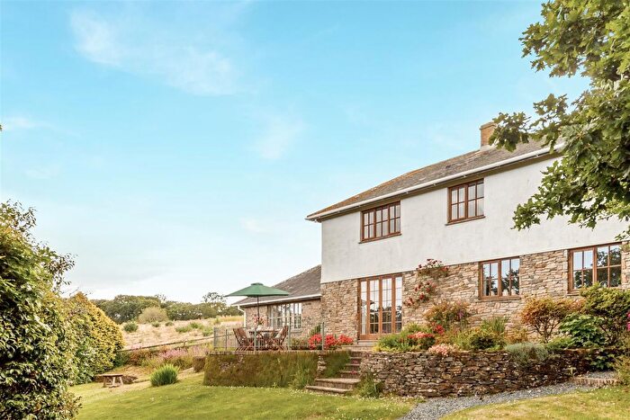 4 Bedroom Detached House For Sale In Beautiful Home Close To The River, Helford, TR12