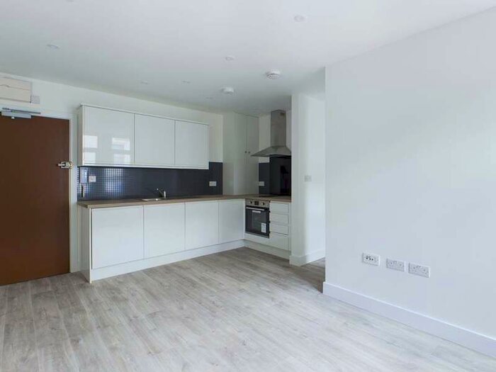 Flat To Rent In Winchester Street Basingstoke, Basingstoke, RG21