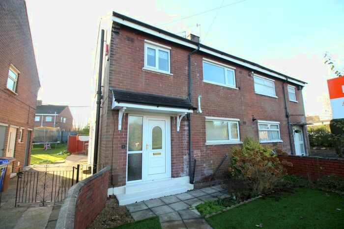 3 Bedroom Semi-Detached House To Rent In Bowman Grove, Fegg Hayes, Stoke-On-Trent ST6