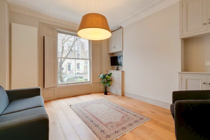 2 Bedroom Duplex To Rent In Almorah Road London, N1