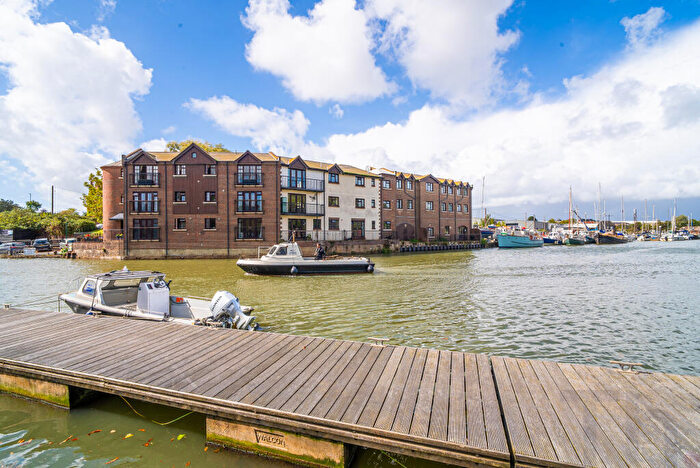 3 Bedroom Flat To Rent In Newport, Isle Of Wight, PO30