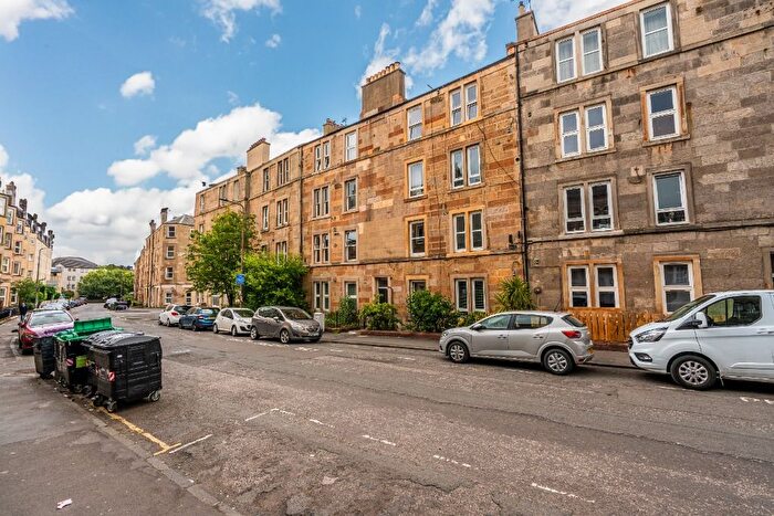 1 Bedroom Flat To Rent In Caledonian Crescent, Dalry, Edinburgh, EH11