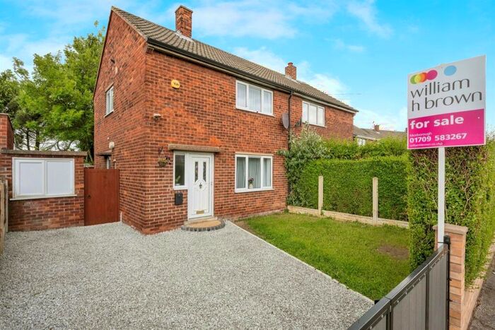 2 Bedroom Semi-Detached House For Sale In Whinside Crescent, Thurnscoe, Rotherham, S63