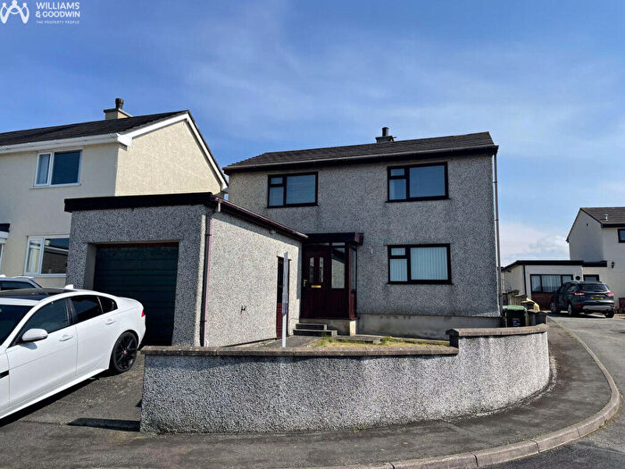 3 Bedroom Detached House For Sale In Glanrafon Bach, Llanfechell, Anglesey, LL68