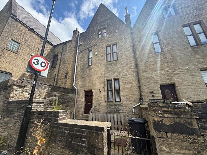 2 Bedroom Terraced House To Rent In Rawson Street North, Halifax, Calderdale, HX3