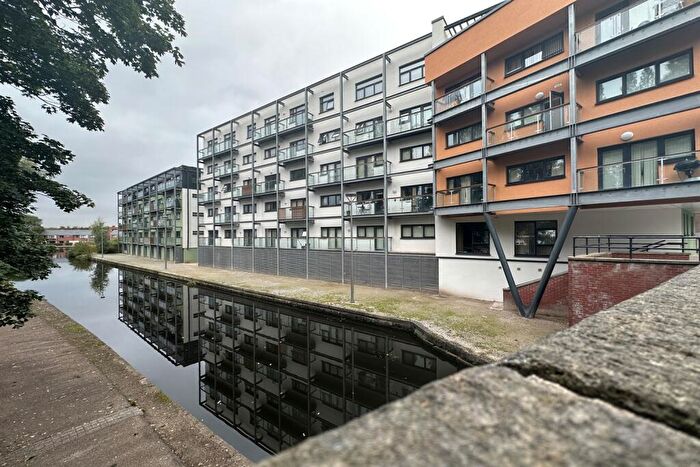 2 Bedroom Apartment To Rent In Calder House, Droylsden, M43