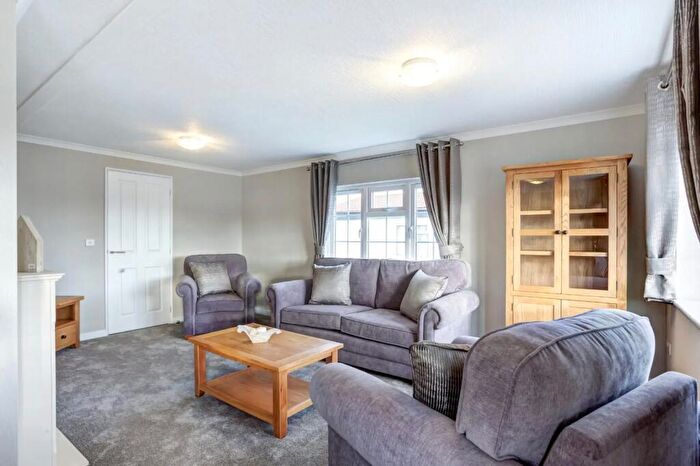 2 Bedroom Park Home For Sale In Two Bed Omar Regency, Home Farm Park, Church Minshull, Nantwich, Cheshire, CW5