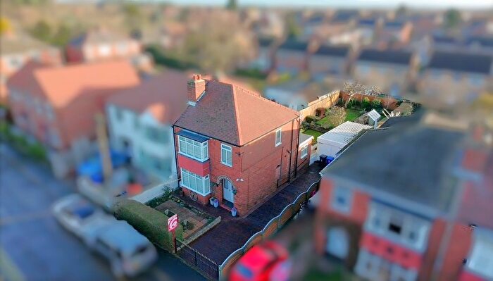 3 Bedroom Semi Detached House For Sale In St. Vincents Avenue, Branton, Doncaster, DN3