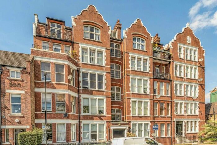 2 Bedroom Flat To Rent In Cormont Road, Camberwell, SE5