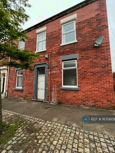 2 Bedroom Flat To Rent In St. Davids Road, Preston, PR1
