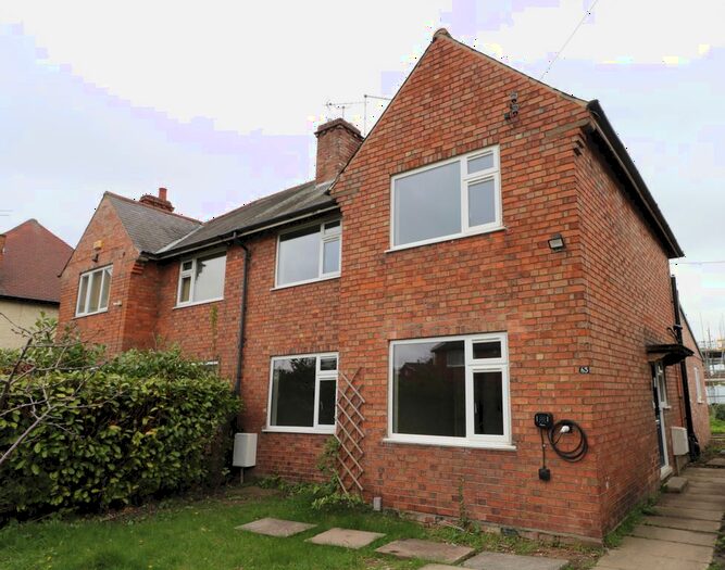 3 Bedroom Semi-Detached House To Rent In Abbey Road, Nottingham, NG2