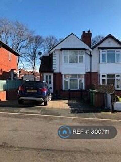 2 Bedroom Flat To Rent In Roxholme Terrace, Leeds, LS7