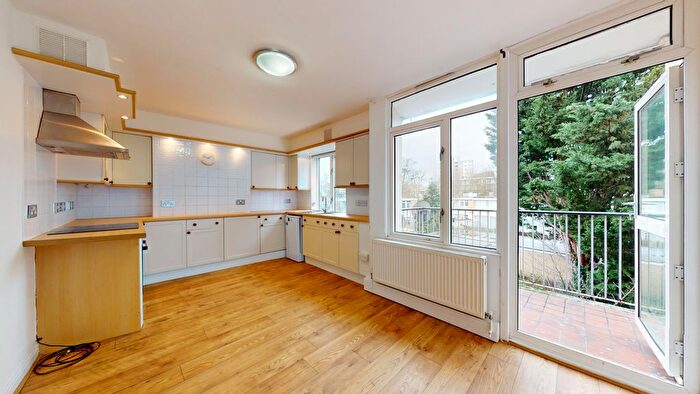 4 Bedroom Maisonette To Rent In Princes Way, London, SW19