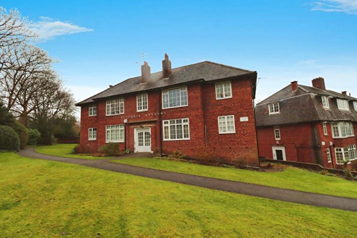 2 Bedroom Flat For Sale In Victoria Gardens, Oxton, CH43