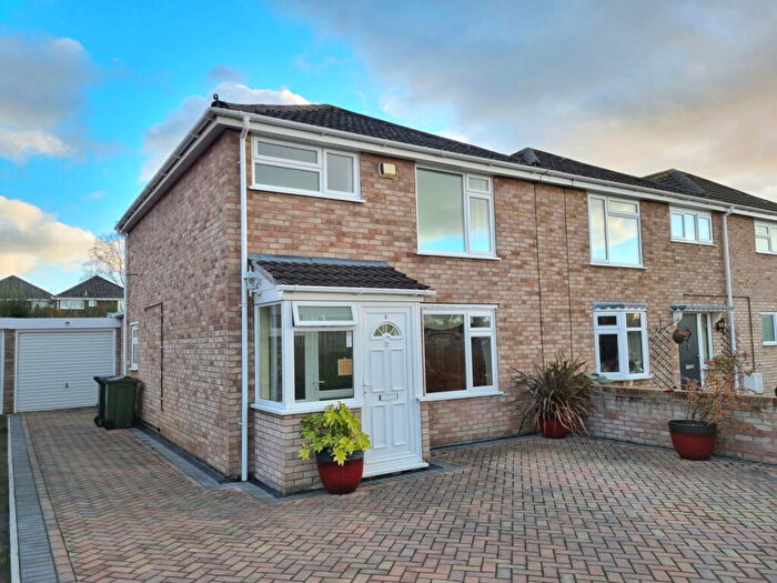 3 Bedroom Semi Detached House For Sale In Grace Close, Yatton, BS49