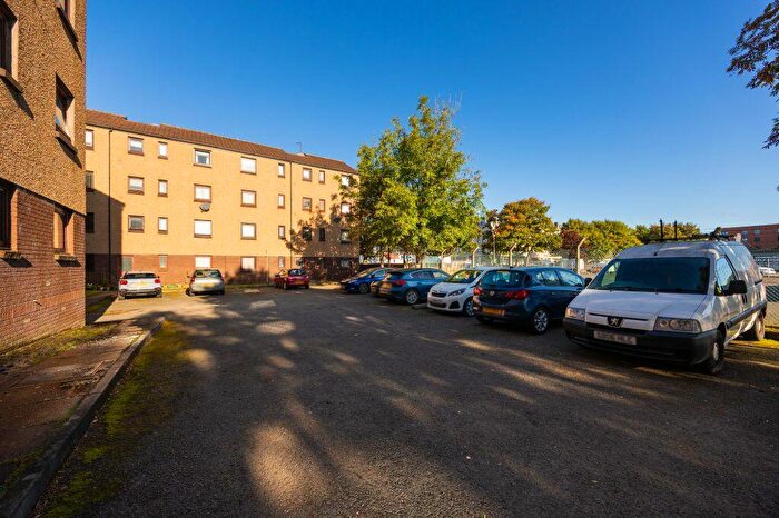 1 Bedroom Flat For Sale In / Coxfield, Edinburgh, EH11