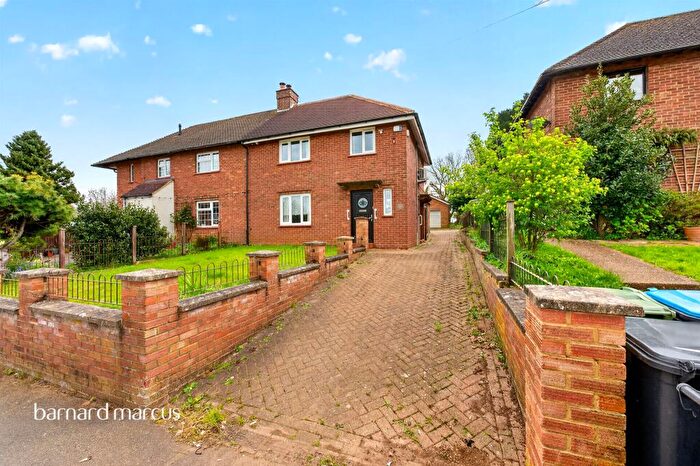 3 Bedroom Semi-Detached House For Sale In Coneybury, Bletchingley, Redhill, RH1