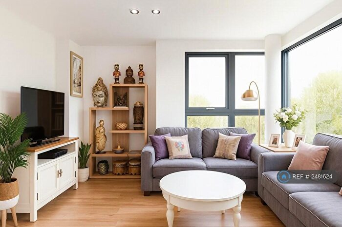 2 Bedroom Flat To Rent In Douglas Path, London, E14