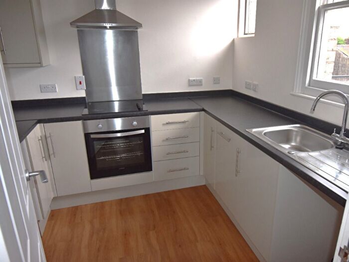 2 Bedroom Flat To Rent In - Pearson Park, Hull, HU5