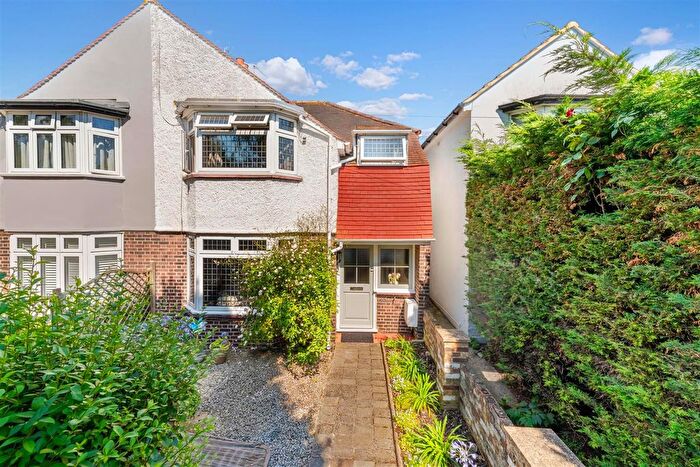 3 Bedroom End Of Terrace House To Rent In Hatherop Road, Hampton, TW12