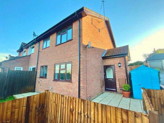 1 Bedroom End Of Terrace House To Rent In Tansy Close, Guildford, Surrey, GU4