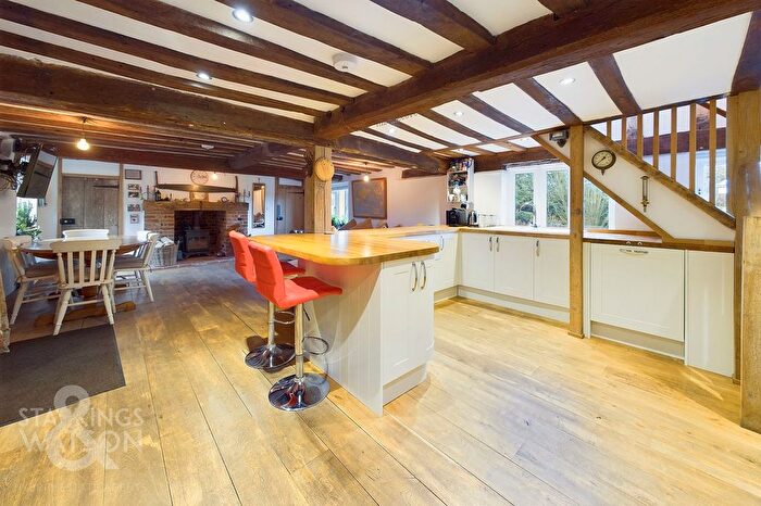 5 Bedroom Detached House For Sale In The Street, Weybread, Diss, IP21