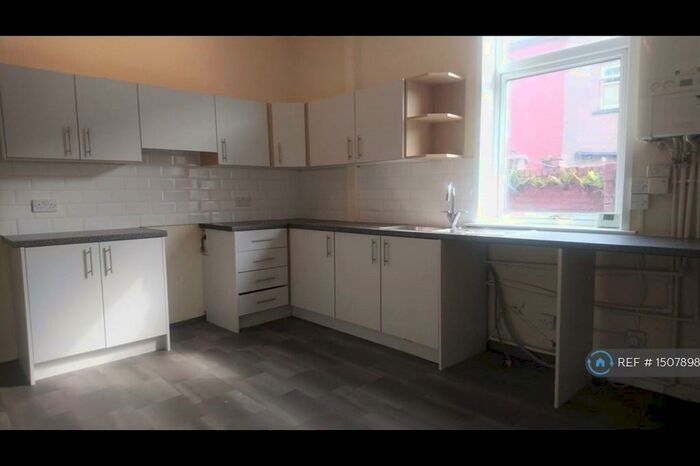 3 Bedroom Terraced House To Rent In Back Shakerley Road, Tyldesley, Manchester, M29