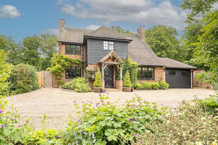 4 Bedroom Detached House For Sale In Sauncey Wood, Harpenden, AL5