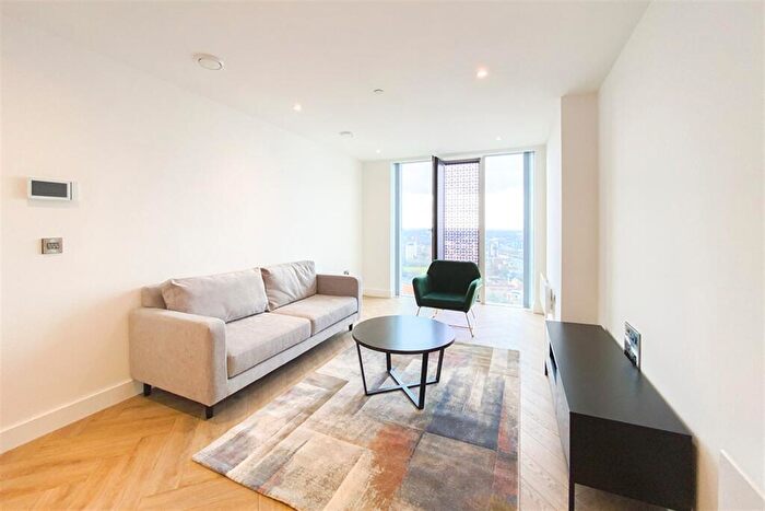 2 Bedroom Apartment To Rent In Elizabeth Tower, M15