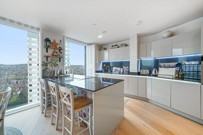 3 Bedroom Flat To Rent In Belsize Road, London, NW6