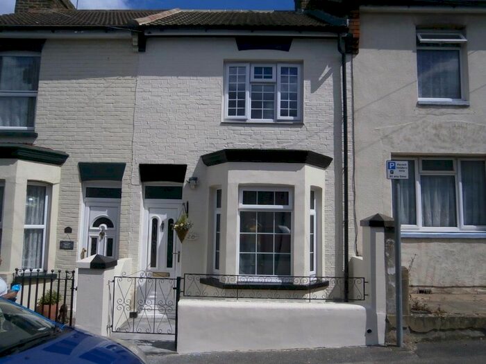 3 Bedroom Terraced House To Rent In Baden Road, Gillingham, ME7