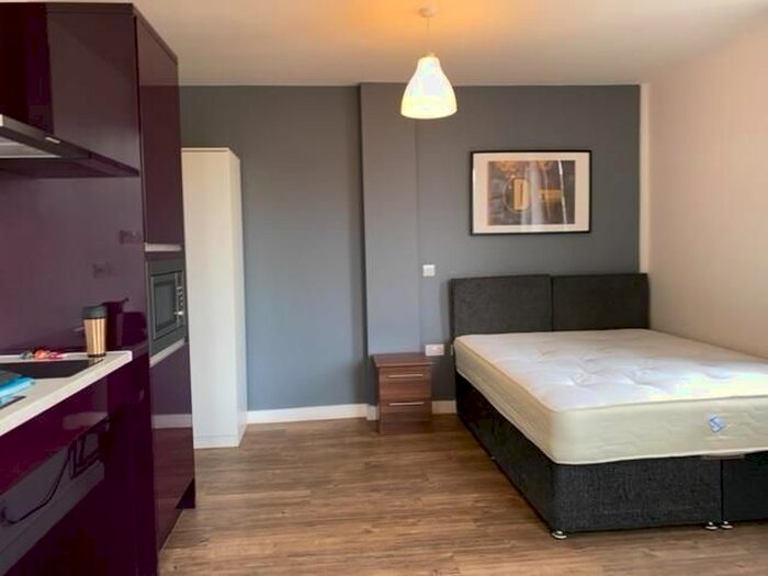 Studio To Rent In Moorfields, Liverpool, L2