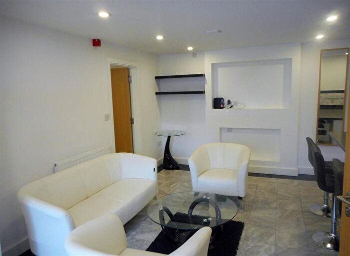 3 Bedroom Apartment To Rent In Caspian Court, Richmond Crescent, Cardiff, CF24