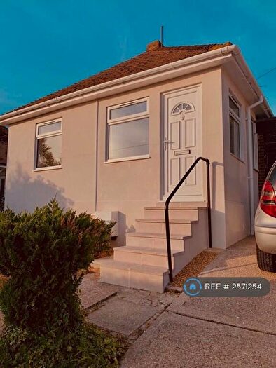 2 Bedroom Bungalow To Rent In Arlington Gardens, Brighton, BN2
