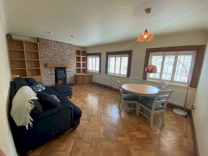 3 Bedroom Flat To Rent In Mount Pleasant, Liverpool, L3