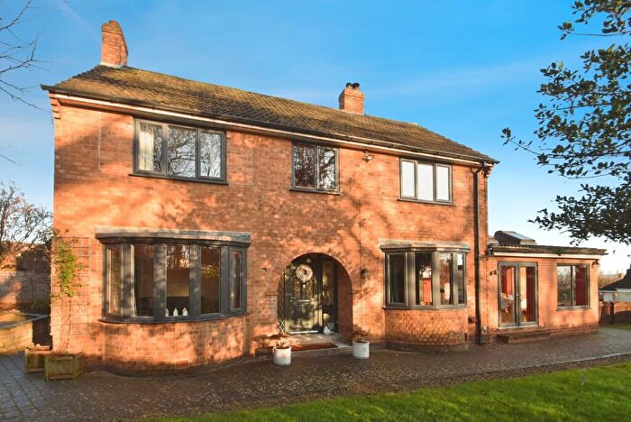 4 Bedroom Detached House For Sale In York Road, Knaresborough, North Yorkshire, HG5