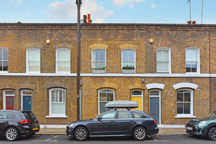 2 Bedroom Barn Conversion To Rent In Wimbolt Street, London, E2