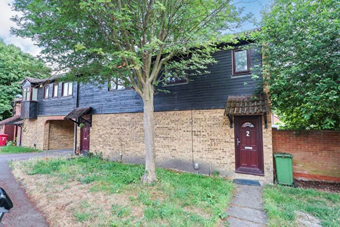 1 Bedroom Maisonette To Rent In Jellicoe Close, SL1