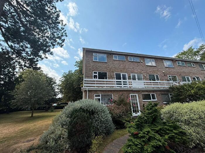 2 Bedroom Maisonette For Sale In Spruce Grove, Darlington, DL3