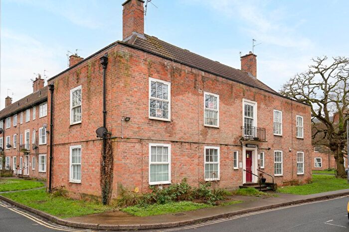 1 Bedroom Flat For Sale In Rosemary Place, York, YO1